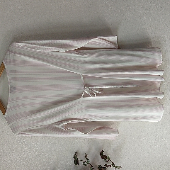 Torrid Purple and Ivory Stripe Challis Tunic Top Plus Size 00,  US M/L 10 - Picture 6 of 13